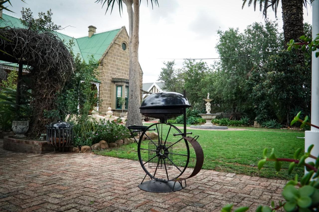 Outentique Accommodation Oudtshoorn Buitenkant foto