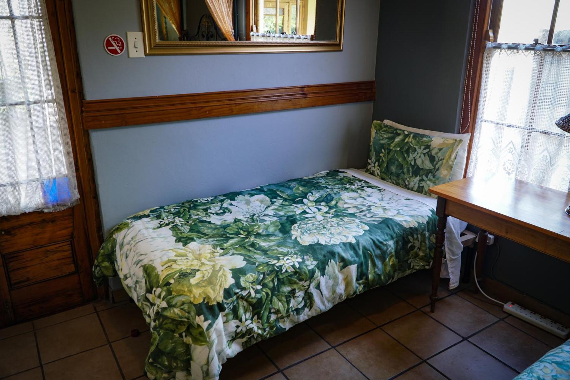 Outentique Accommodation Oudtshoorn Buitenkant foto